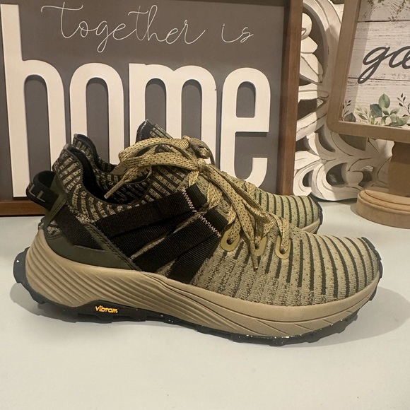 New MERRELL Embark Moc Sneaker SZ 7 Mens in OLIVE. No box - Picture 1 of 8